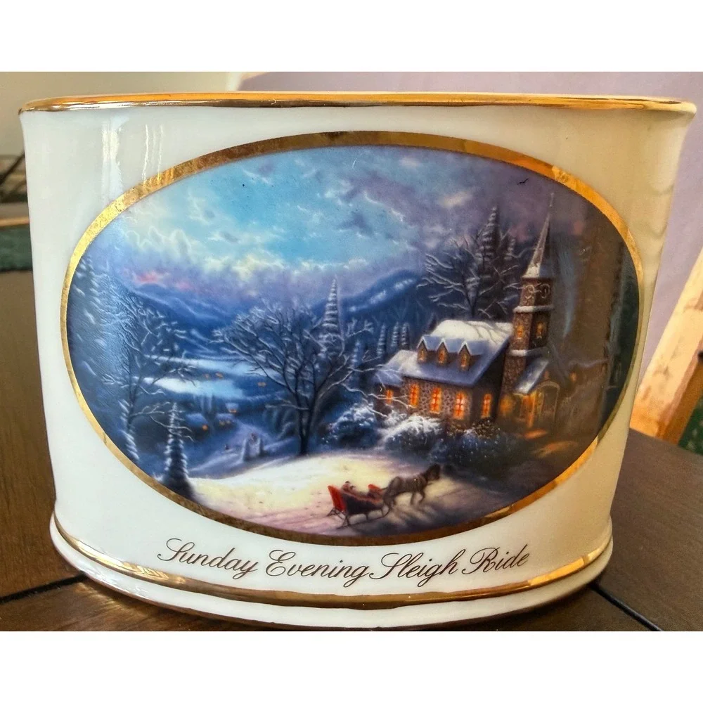 Thomas Kinkade Sunday Evening Sleigh Ride Porcelain Candle Holder Gold Trim 2004